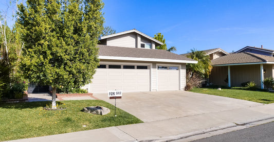 Open House Yard Signs: What to Put on Them and Where to Place Them for Weekend Traffic