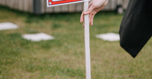 How to Install Yard Signs So They Stay Put: Stakes, Soil Types, and Quick Fixes